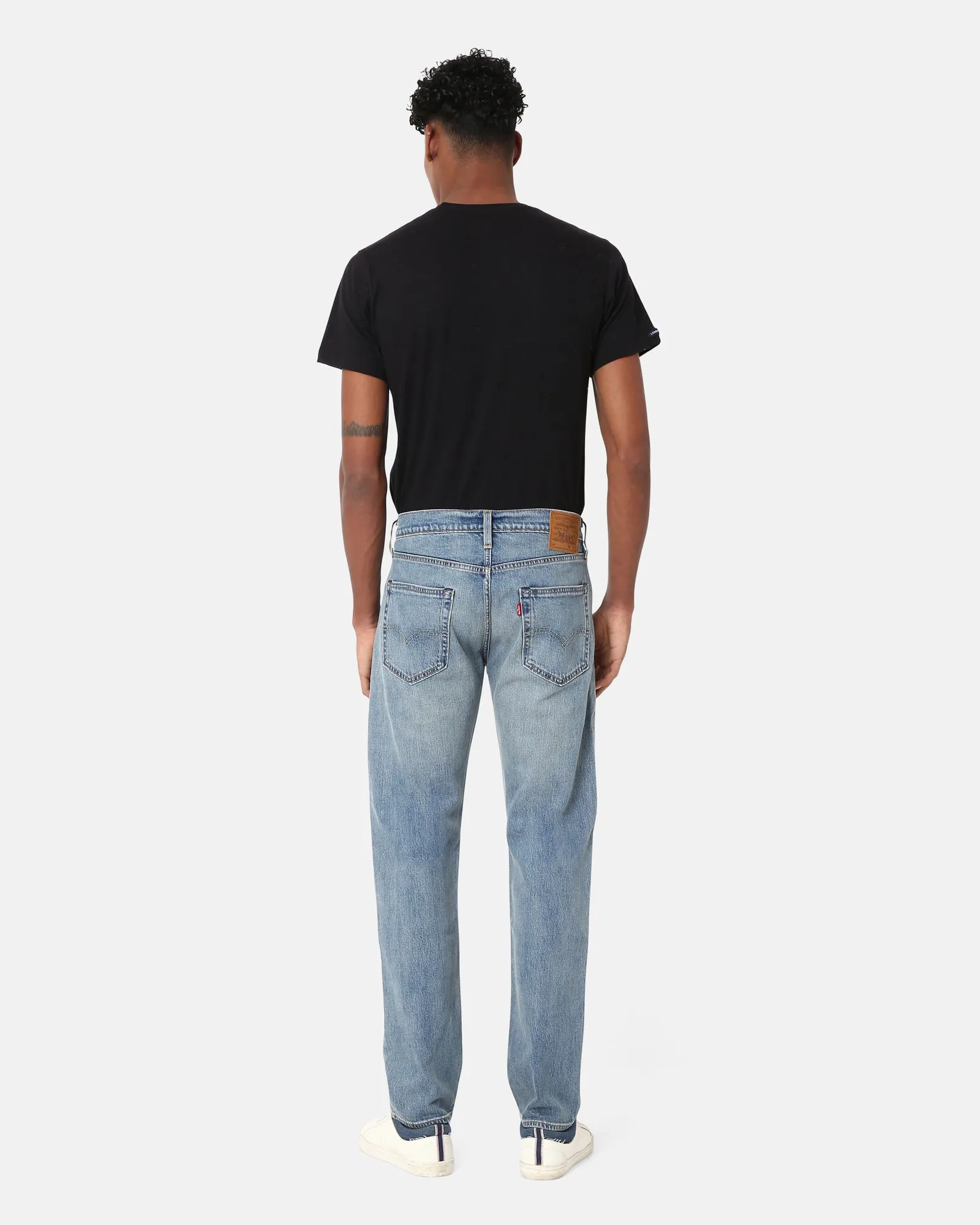 Sure! Heres an optimized title for the product:

Mens 502™ Taper Jeans in Versatile Ask Me Again Wash - Modern Fit for Effortless Style

This optimized title includes modifiers to highlight the products features and appeal to potential buyers.