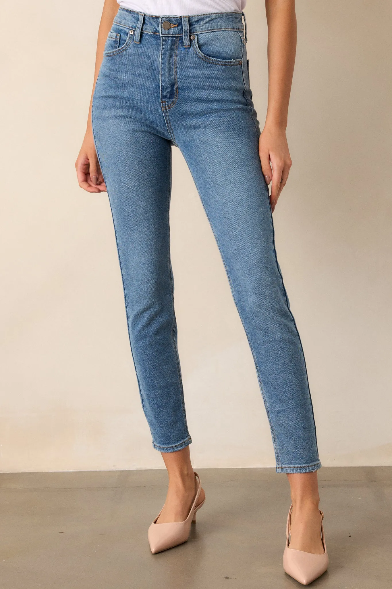 Common Ground Medium Wash Stretch Skinny Jeans