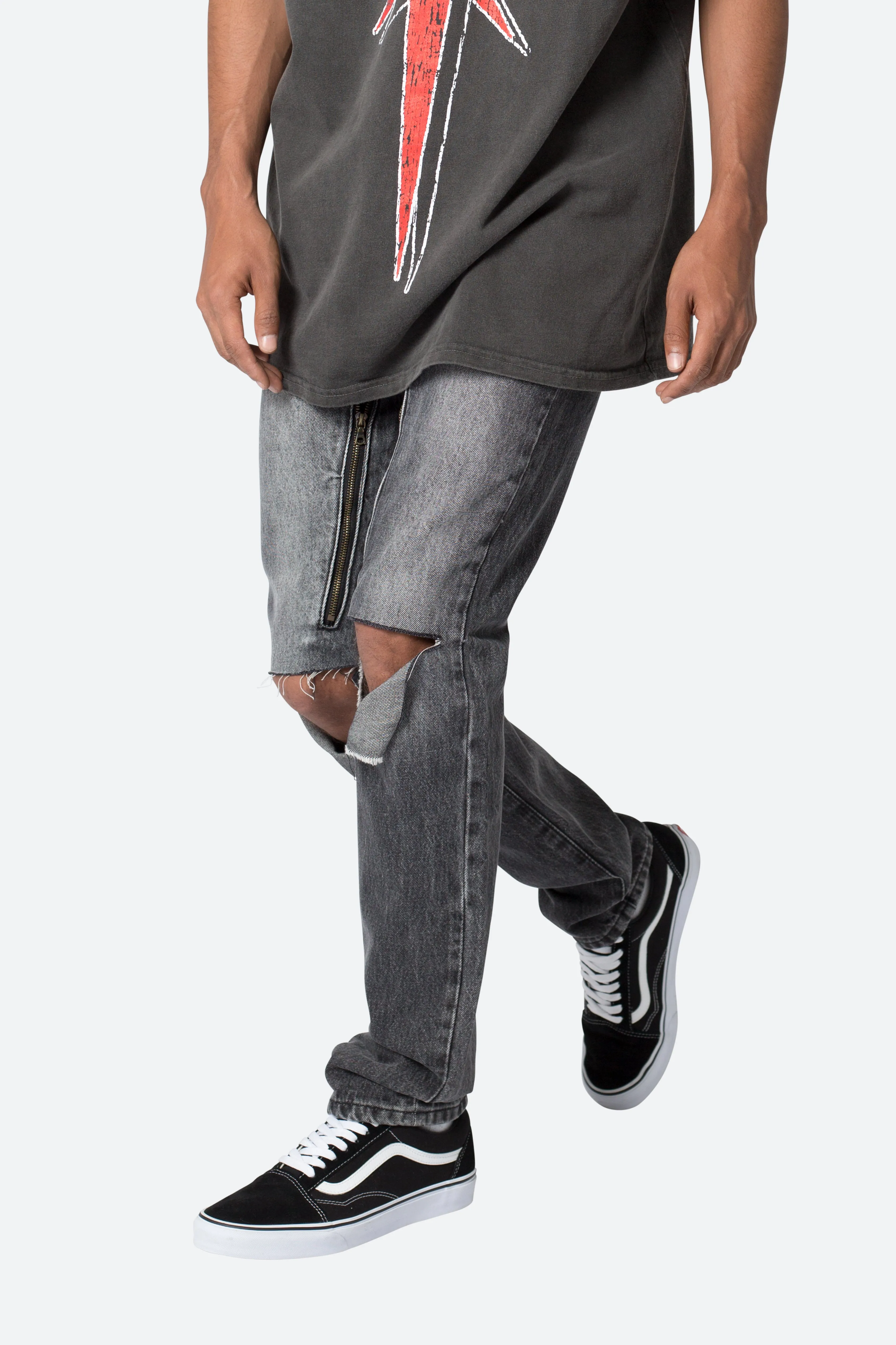 D530 Zipper Straight Denim - Washed Black