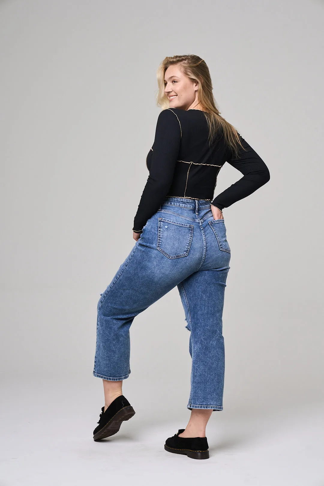 HIGH RISE ULTRA STRETCH STRAIGHT IN MEDIUM DARK  / SP-P12007MD-PL