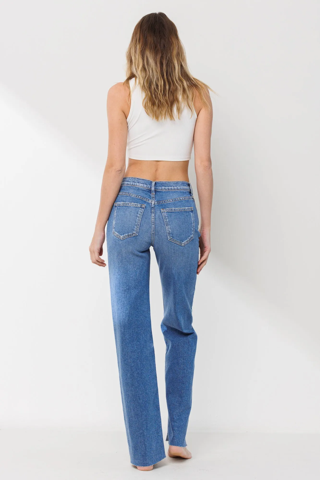 HIGH RISE WIDE STRAIGHT JEANS WITH SCISSOR CUT HEM / SP-P12187