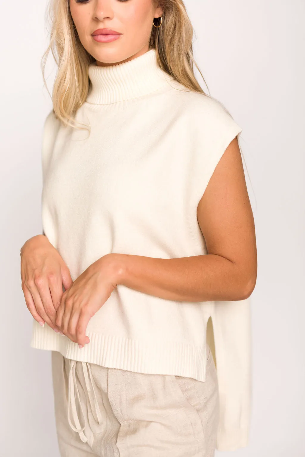 Kat High-Low Turtleneck Sweater in Coconut Milk
