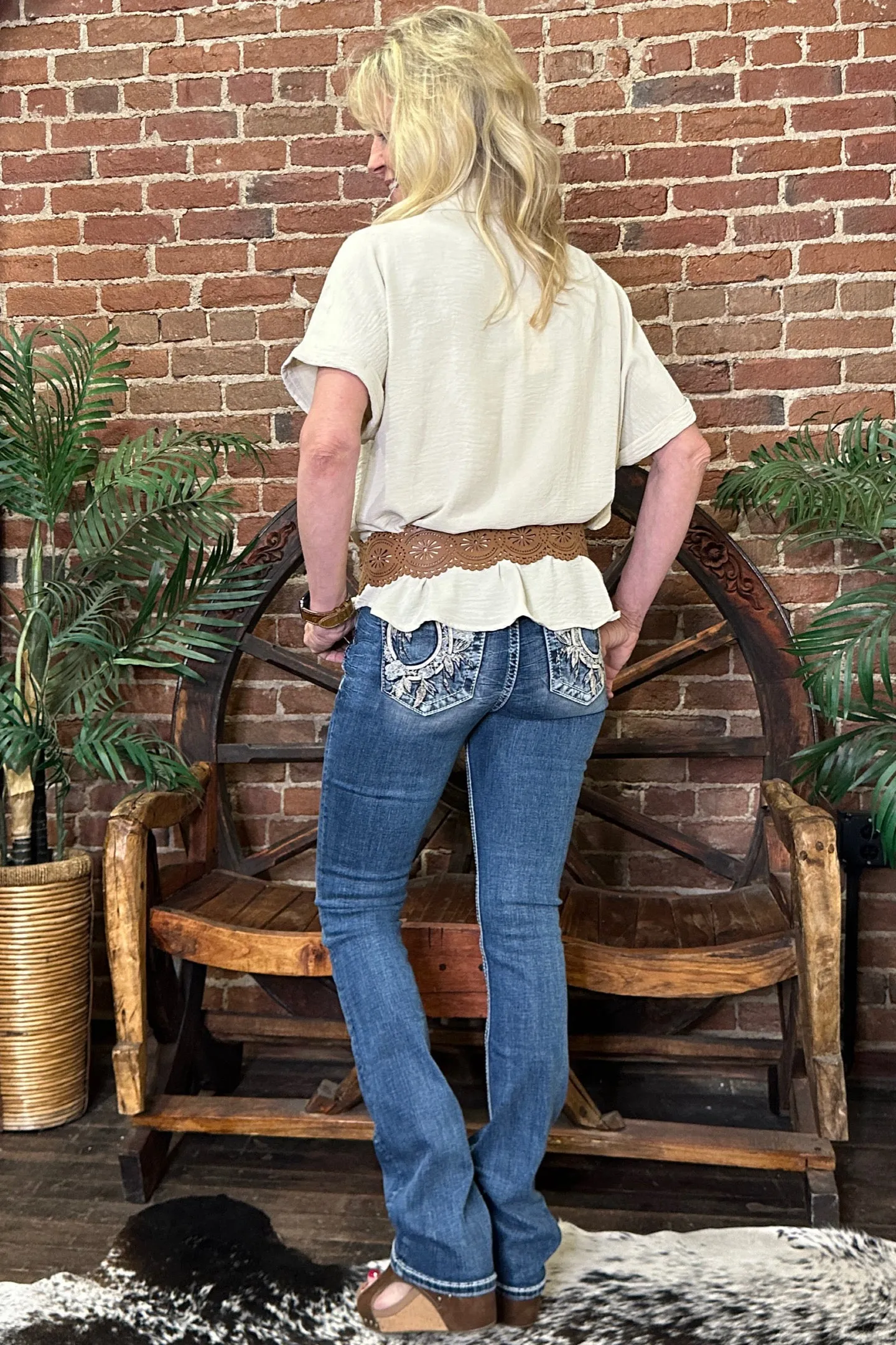 Soft and Airy Rolled Cuff Button Up