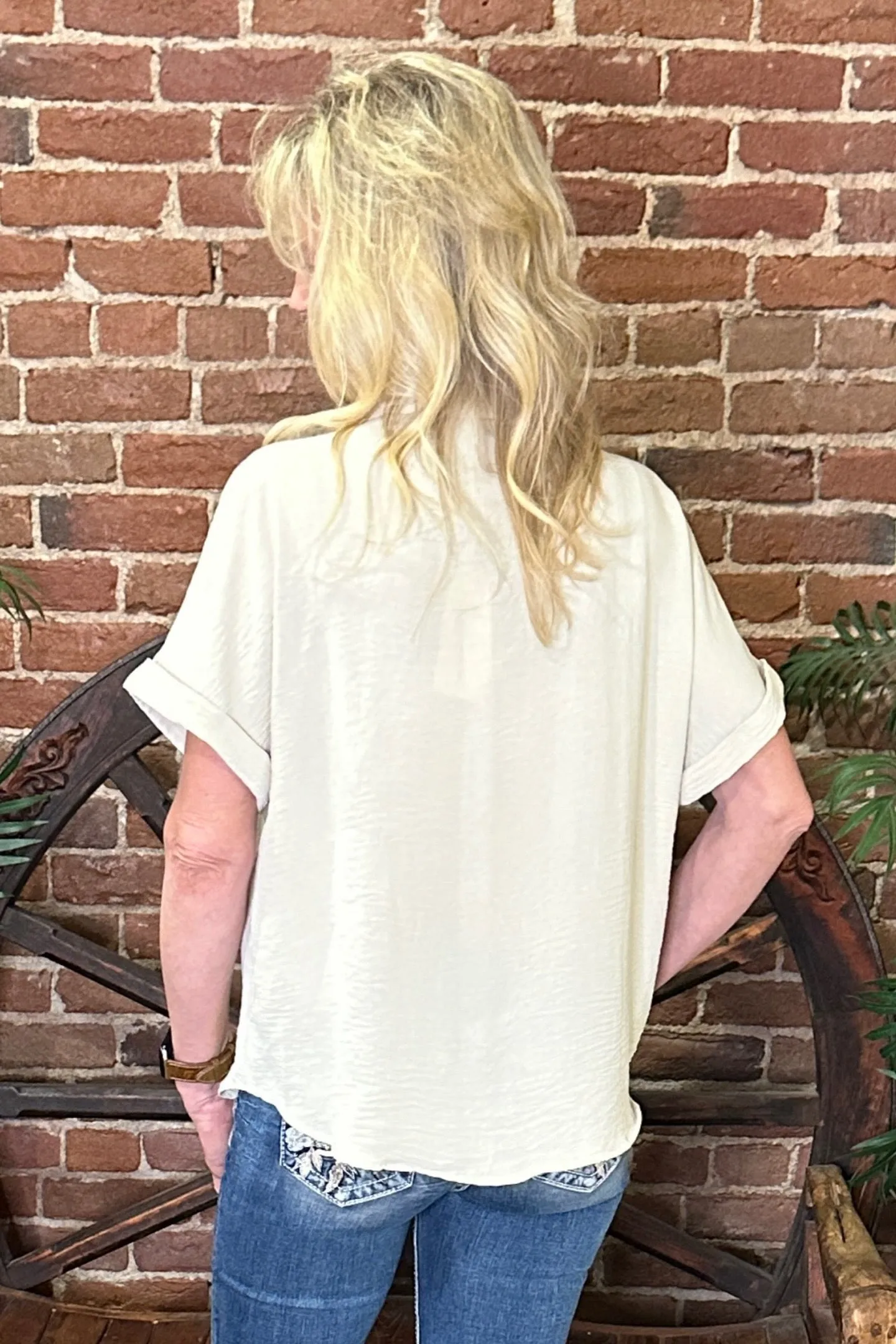 Soft and Airy Rolled Cuff Button Up