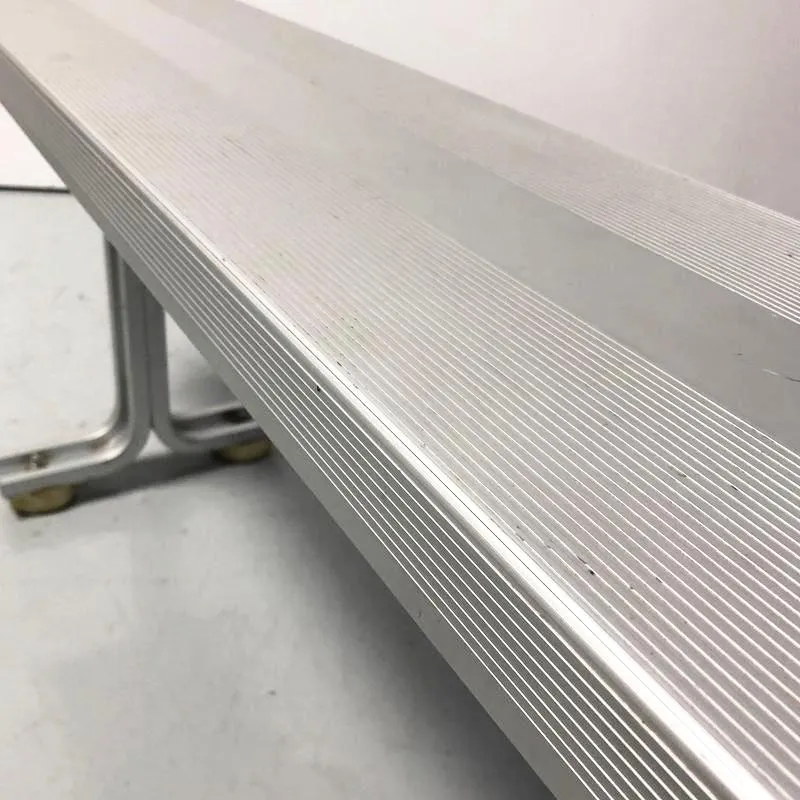 Zara Bench